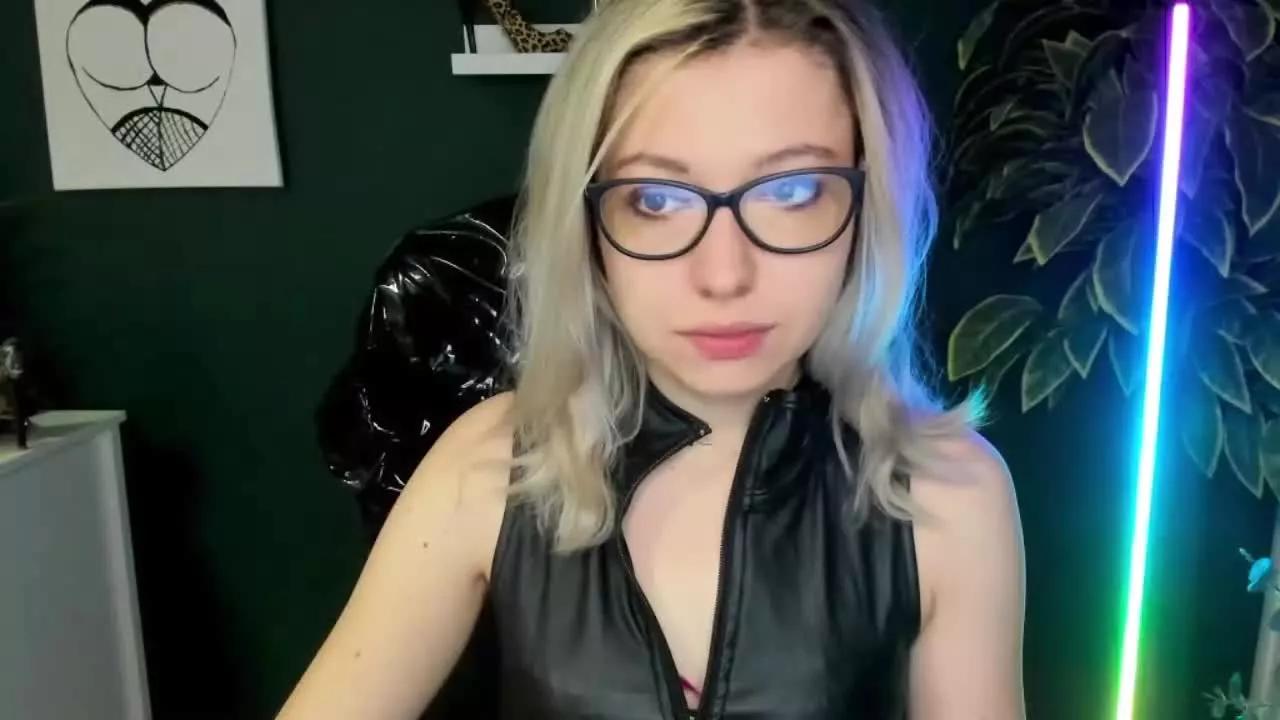tasty_Heidi from Streamray