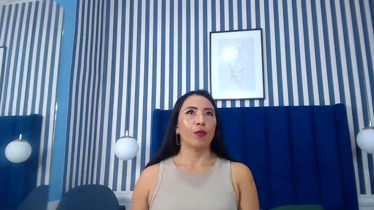 Vivivenne54 from Streamray