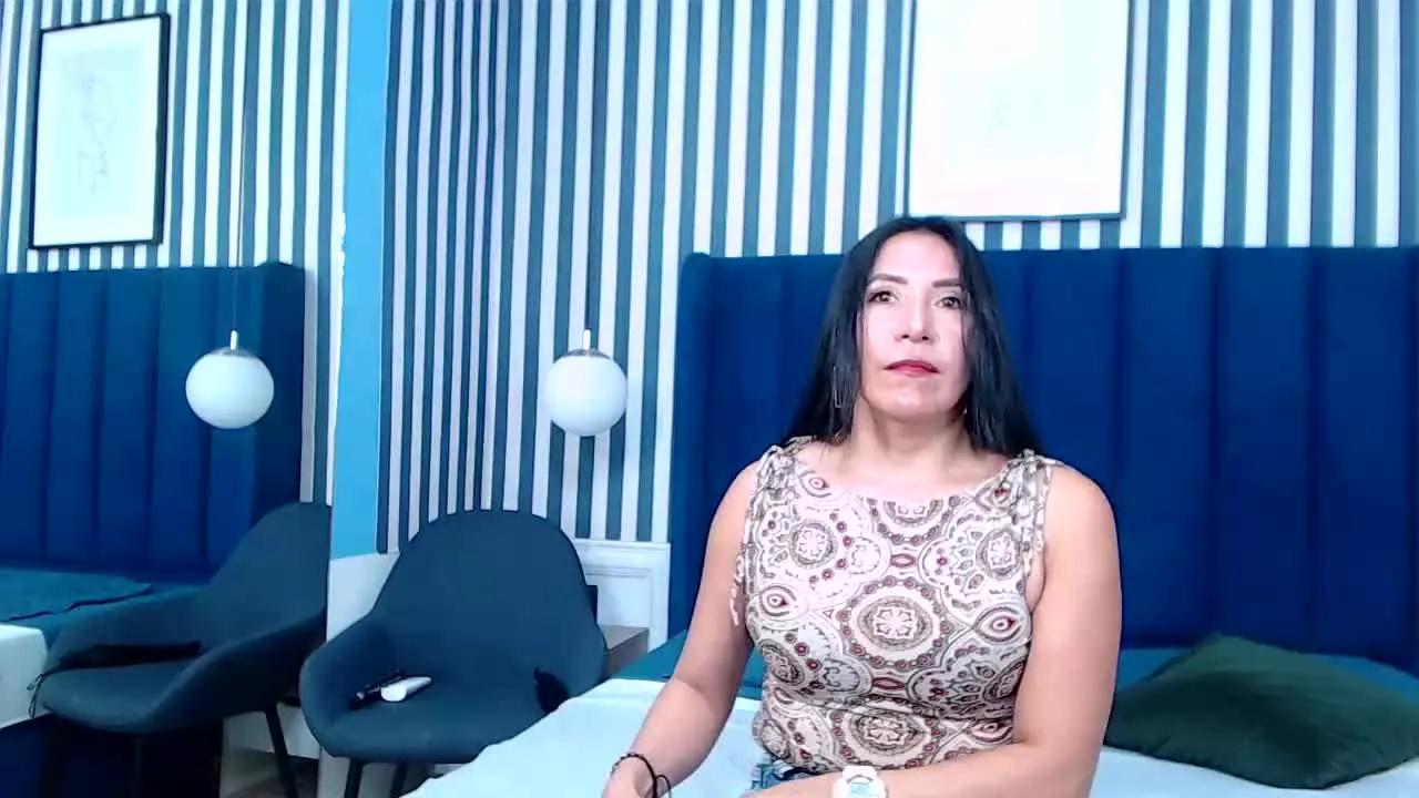 Vivivenne54 from Streamray
