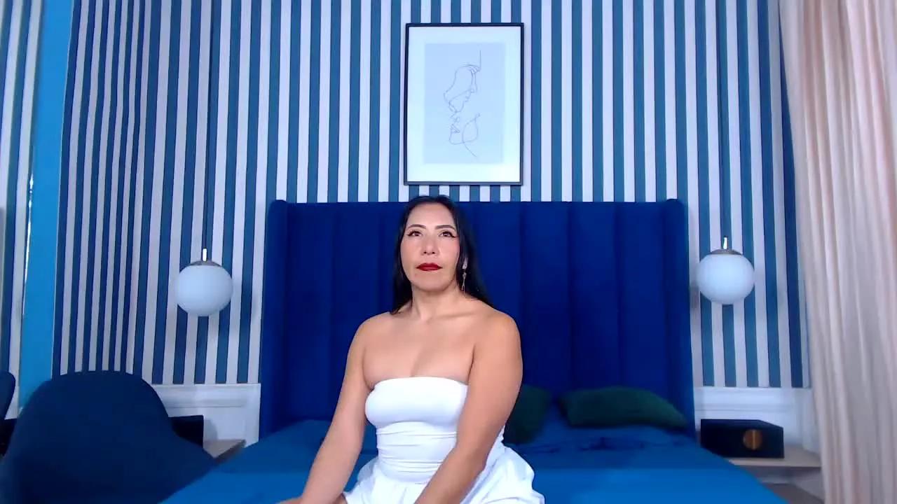 Vivivenne54 from Streamray