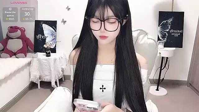 -EEBABY from StripChat