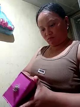 Photos of -Kitty-92 from StripChat is Freechat