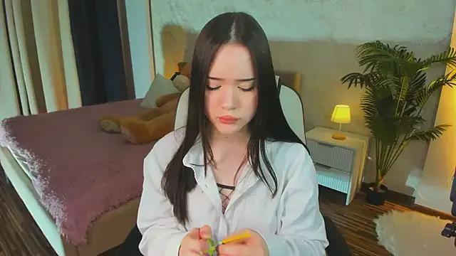 -spicygirl from StripChat is Freechat
