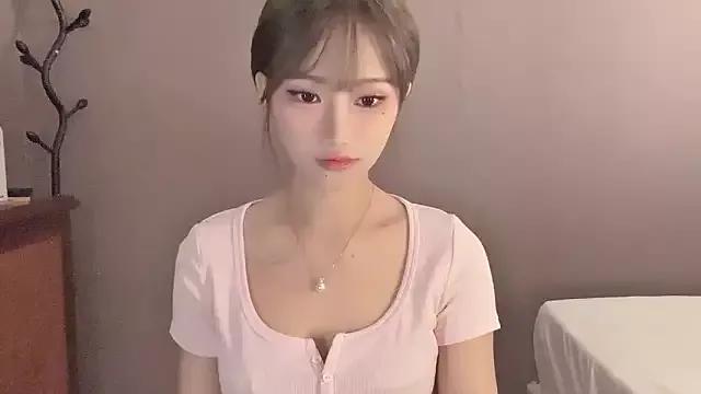 -XunMengLong- webcams show profile image 