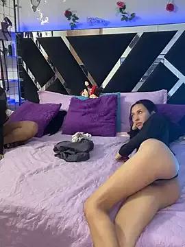 Explore our live girls sluts from our Custom and Multi clubs and checkout exclusive access to highly interactive content, such as shape, hair, titties, pussy type and many more.