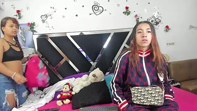 Explore our live girls sluts from our Custom and Multi clubs and checkout exclusive access to highly interactive content, such as shape, hair, titties, pussy type and many more.