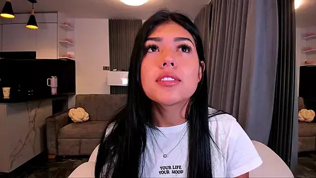 1lubonnie from StripChat is Freechat