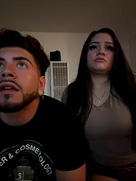 8teenbby webcams show profile image 