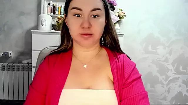 9_months webcams show profile image 