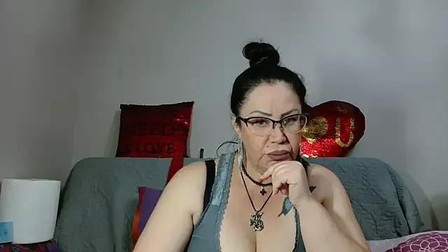 ___KHALEESI___ from StripChat