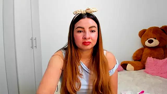 __Emma__11__Lecat_ from StripChat is Freechat