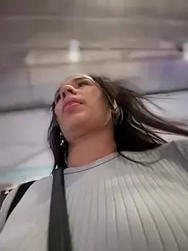 __IRIS__ from StripChat is Freechat