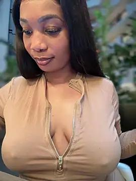 __Nessa__ from StripChat