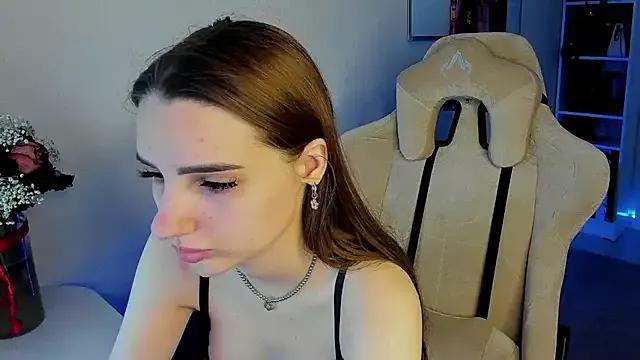 __SilviaAbby__ from StripChat