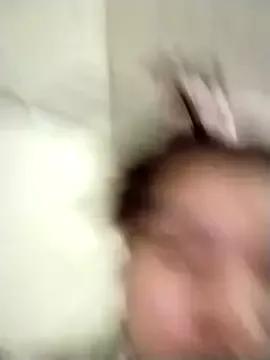 __YiYi__ webcams show profile image 