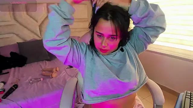 _adahara_queen from StripChat