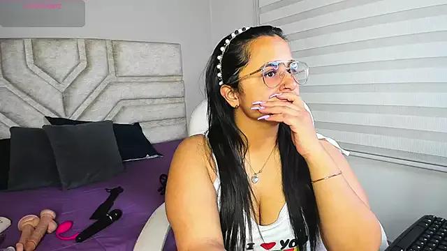 _adahara_queen from StripChat
