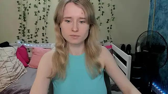 Explore our live girls sluts from our Custom and Multi clubs and checkout exclusive access to highly interactive content, such as shape, hair, titties, pussy type and many more.