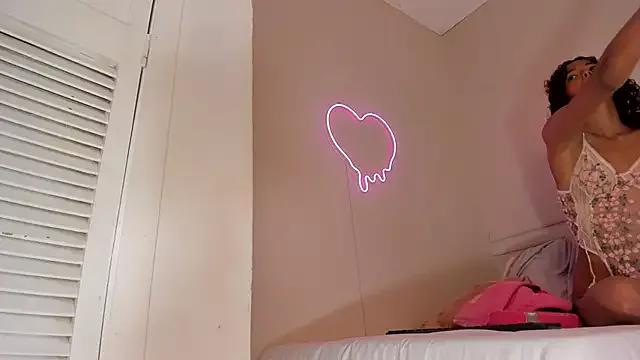 _aleja_x from StripChat is Freechat