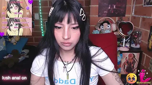 Explore our live girls sluts from our Custom and Multi clubs and checkout exclusive access to highly interactive content, such as shape, hair, titties, pussy type and many more.