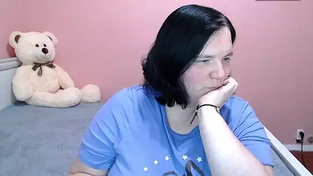 Explore our live girls sluts from our Custom and Multi clubs and checkout exclusive access to highly interactive content, such as shape, hair, titties, pussy type and many more.