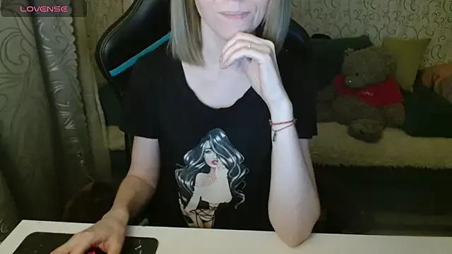 Explore our live girls sluts from our Custom and Multi clubs and checkout exclusive access to highly interactive content, such as shape, hair, titties, pussy type and many more.