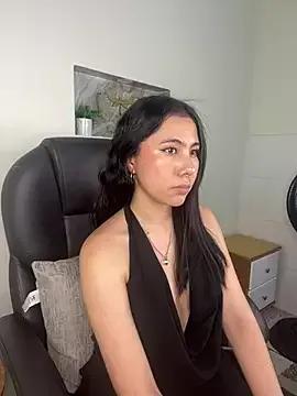 Explore our live girls sluts from our Custom and Multi clubs and checkout exclusive access to highly interactive content, such as shape, hair, titties, pussy type and many more.