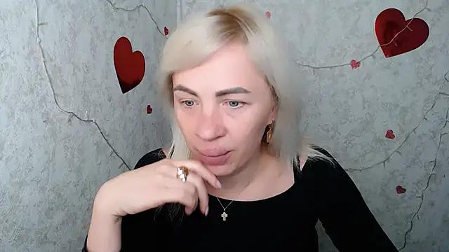 _AmandaGold_ from StripChat
