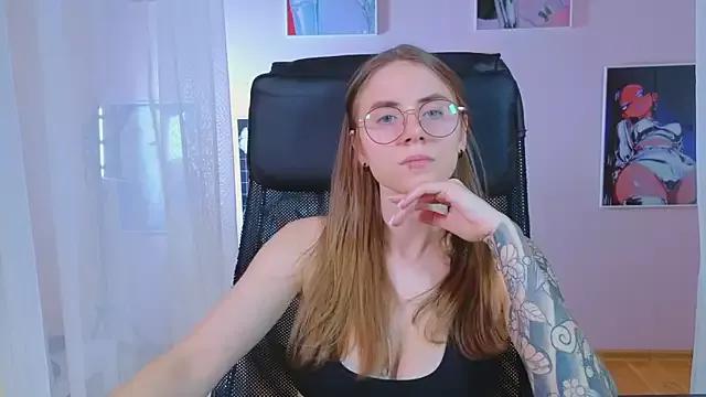 _AnnaStark_ from StripChat