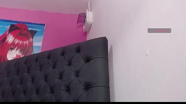 Explore our live girls sluts from our Custom and Multi clubs and checkout exclusive access to highly interactive content, such as shape, hair, titties, pussy type and many more.