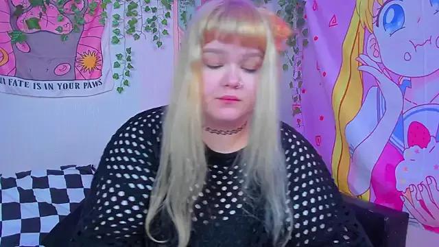 Explore our live girls sluts from our Custom and Multi clubs and checkout exclusive access to highly interactive content, such as shape, hair, titties, pussy type and many more.