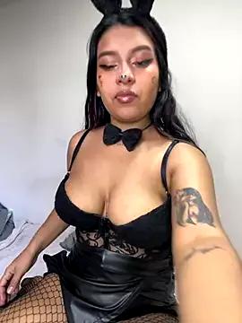 Explore our live girls sluts from our Custom and Multi clubs and checkout exclusive access to highly interactive content, such as shape, hair, titties, pussy type and many more.