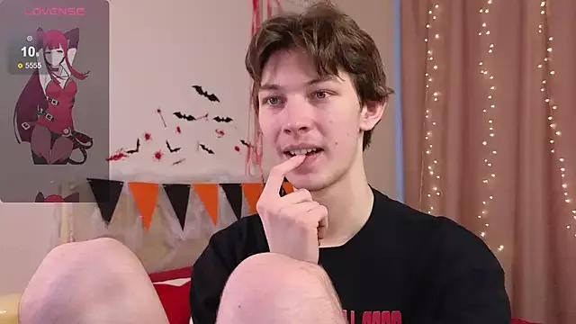 _Den1s_ webcams show profile image 