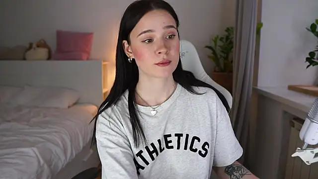 Explore our live girls sluts from our Custom and Multi clubs and checkout exclusive access to highly interactive content, such as shape, hair, titties, pussy type and many more.