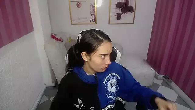_Esther_Toro_b webcams show profile image 