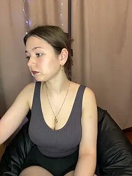 Explore our live girls sluts from our Custom and Multi clubs and checkout exclusive access to highly interactive content, such as shape, hair, titties, pussy type and many more.