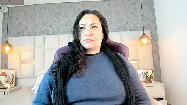 _im_alaya from StripChat