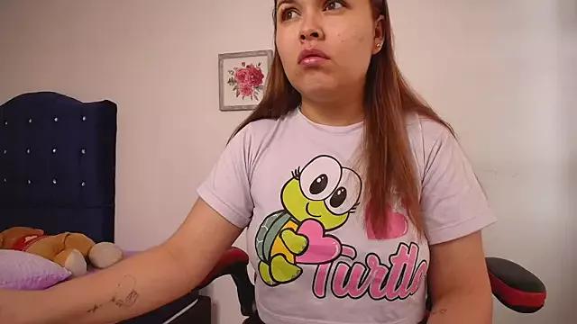 _julietta_ from StripChat is Freechat