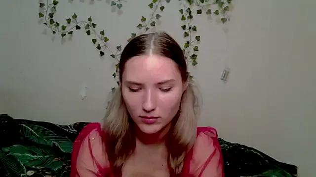 _kikiclark__ from StripChat