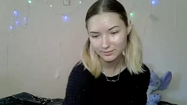 _kikiclark__ from StripChat