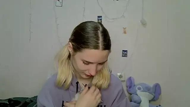 _kikiclark__ from StripChat