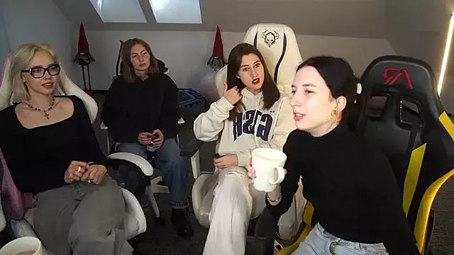 _Lili_054 from StripChat