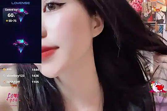 _LLisa_ from StripChat