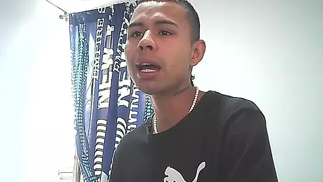 _Logan_Colton_ from StripChat is Freechat
