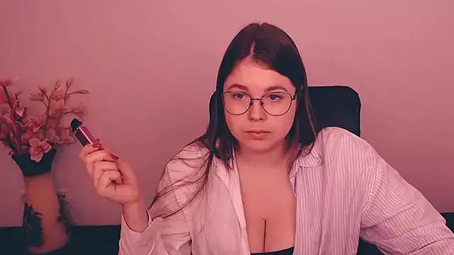_Lovely_Mary from StripChat is Freechat