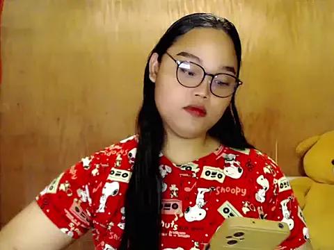 _Lylia from StripChat is Freechat