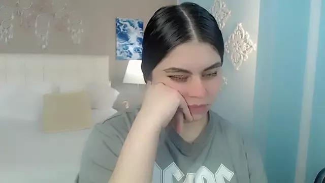 _Maddison_Ivanova_ from StripChat is Freechat