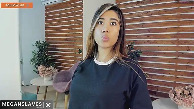Explore our live girls sluts from our Custom and Multi clubs and checkout exclusive access to highly interactive content, such as shape, hair, titties, pussy type and many more.