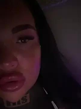 Explore our live girls sluts from our Custom and Multi clubs and checkout exclusive access to highly interactive content, such as shape, hair, titties, pussy type and many more.