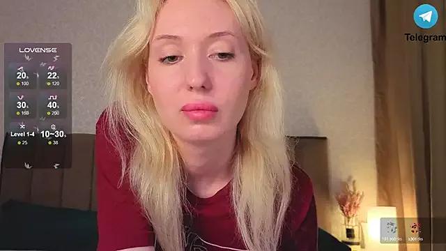 _MiaCutie_ from StripChat is Freechat